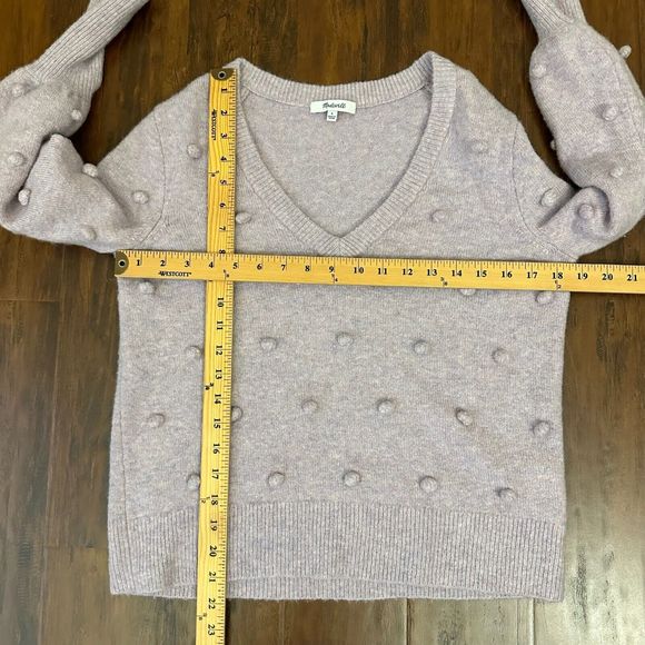 MADEWELL Bobble Dashwood V-Neck Sweater in Purple Coziest Yarn - Picture 9 of 9